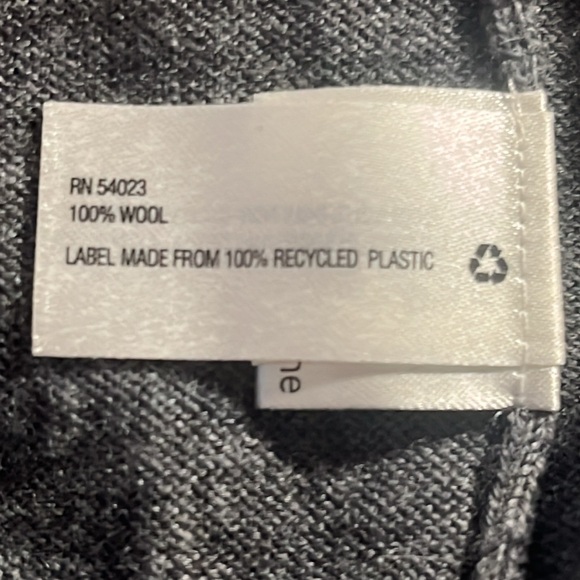 Gap Extra Fine merino Wool Sweater-Gray V-Neck men’s L - Picture 6 of 10